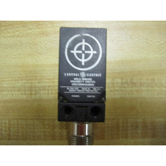 GE General Electric CR215DW402D02 Proximity Switch
