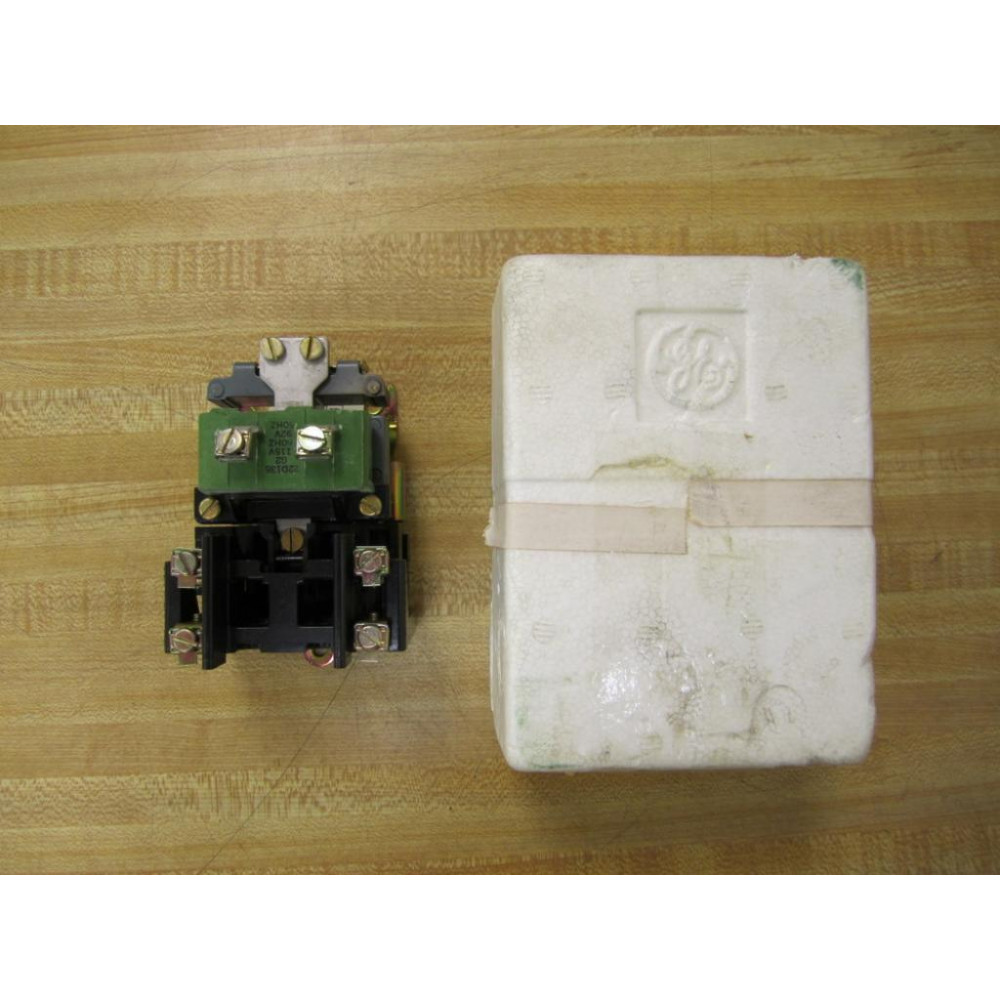 General Electric CR2810A11AA2 Magnetic Contactor