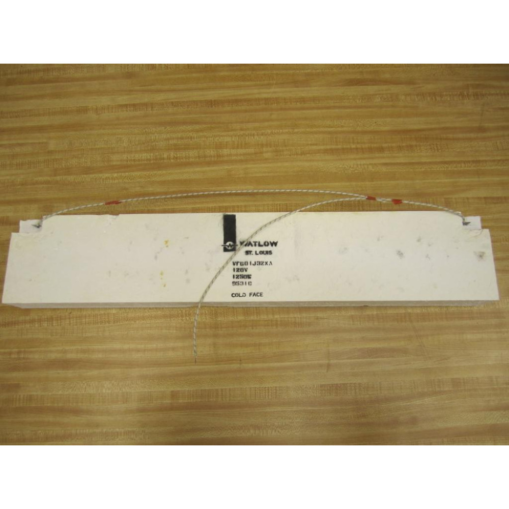 Watlow VF601J32XA Chipped  Edge - Used