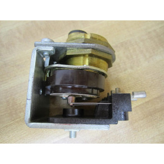 United Technologies 6410E Key Operated Contact - New No Box