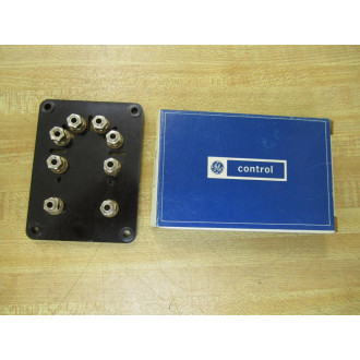 GE General Electric CR2790E124A Plug In Receptacle