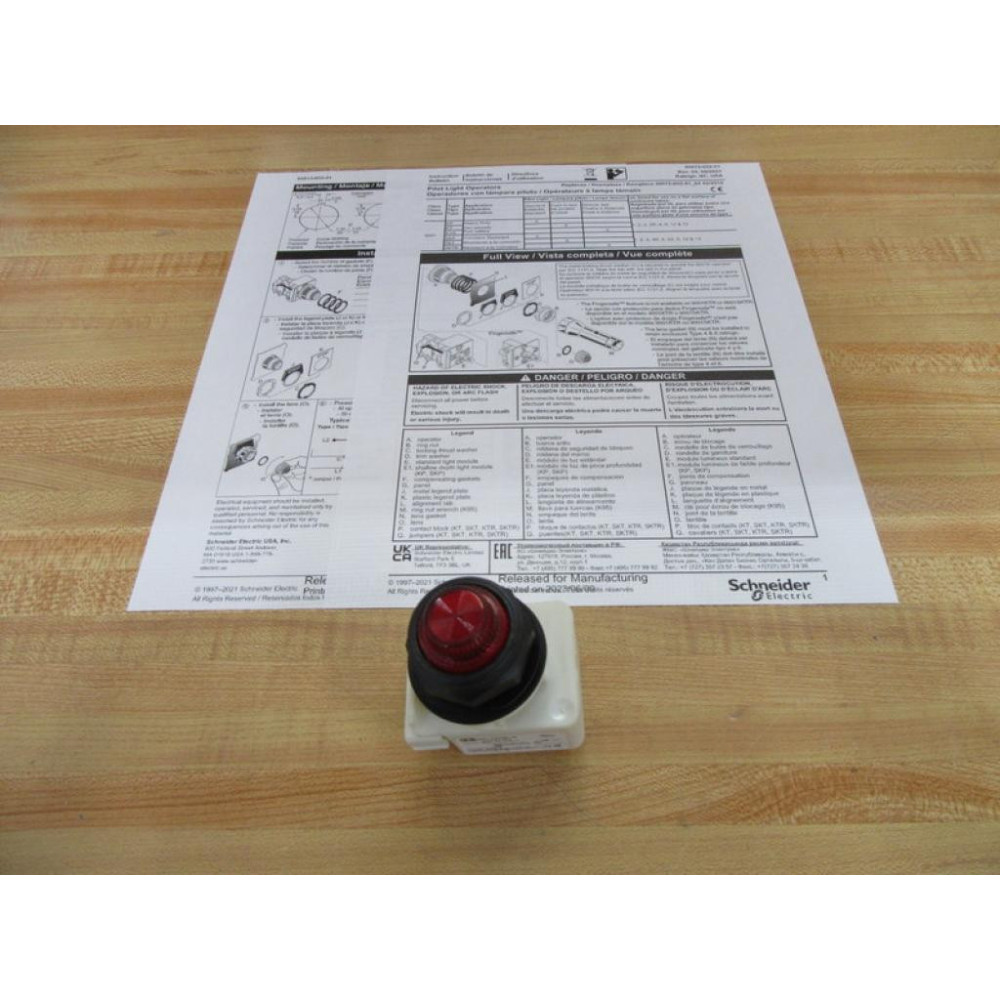Square D 9001-SKP1R31 Pilot Light 9001-KM38LR - New No Box