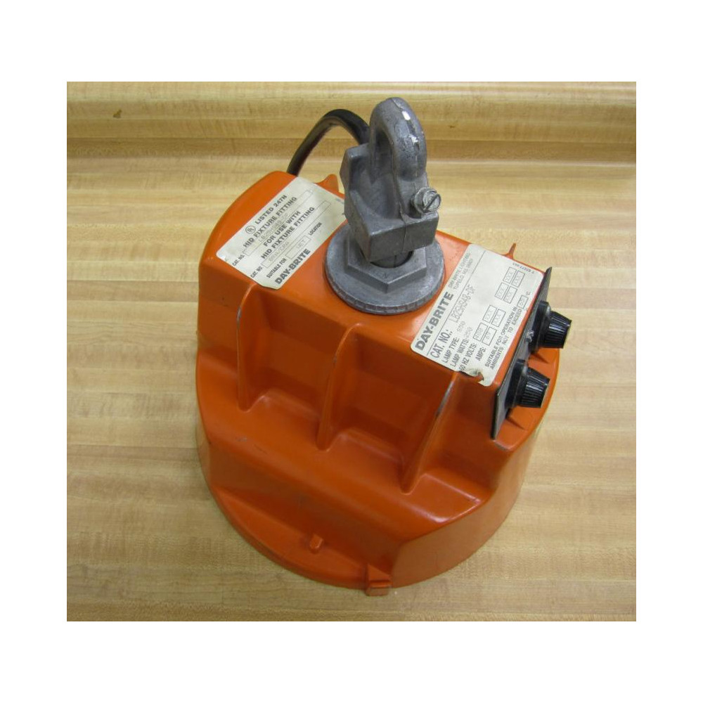 Day-Brite lighting LB25HS48-DF HID Fixture Fitting - Used