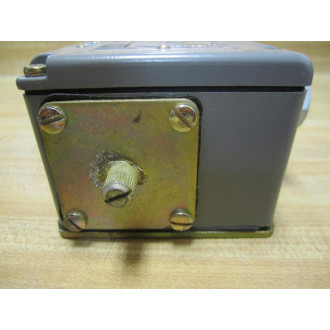 Square D 9025 BFW43 9025-BFW-43 Switch 9025BFW43