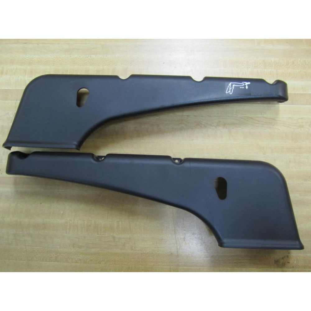 Hyster 13924951650385 LH And RH Side Seat Cover Hy-13924951650385 - New No Box