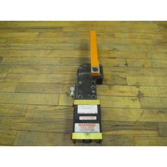 Norgren 16889010 Clamp - New No Box