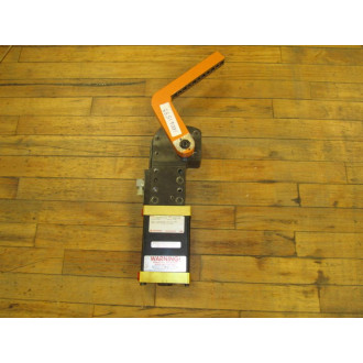 Norgren 16889020 Clamp - New No Box
