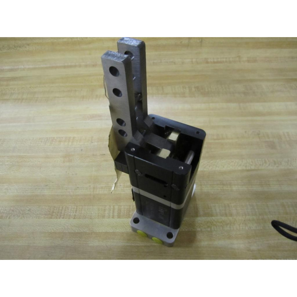Norgren 472189 Gripper - Used