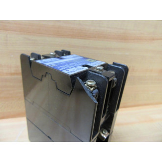 Square D 8501-LO-60 Magnetic Relay 65226 8501-L0-60 Chipped Corner