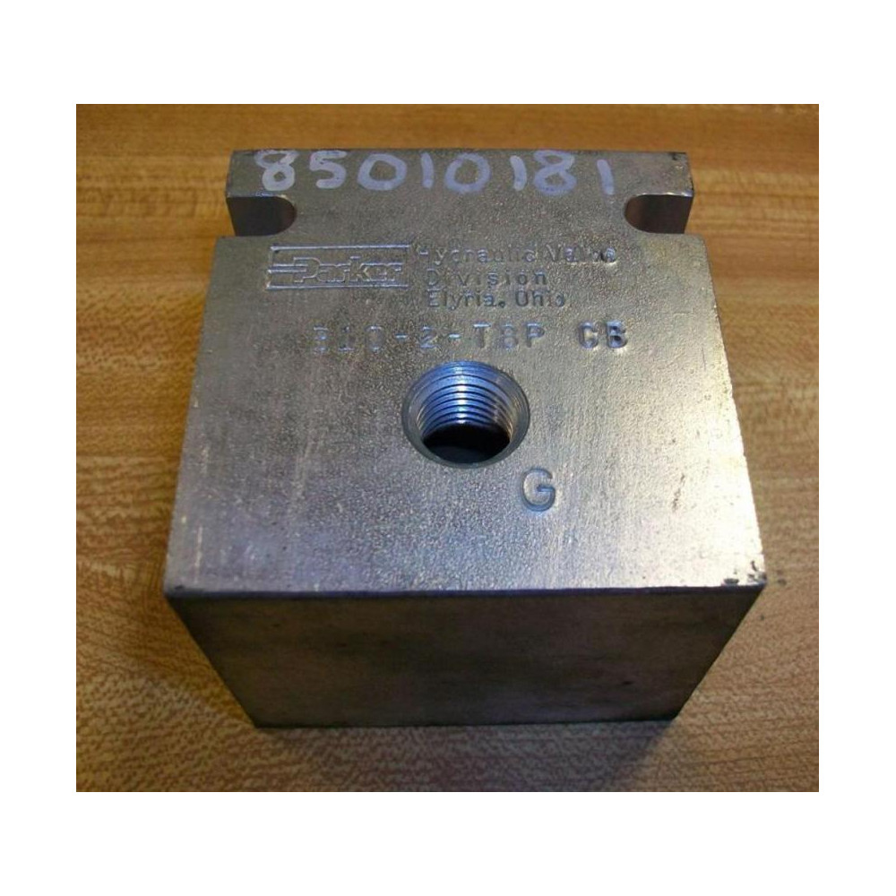 Parker B10-2-T8P VALVE CB - New No Box