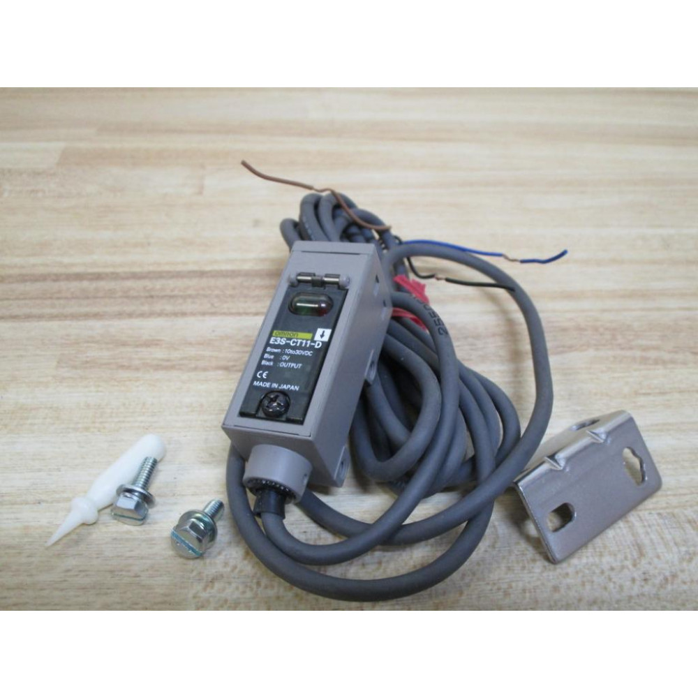 Omron ES3-CT11-D Detector ES3CT11D 2M - New No Box
