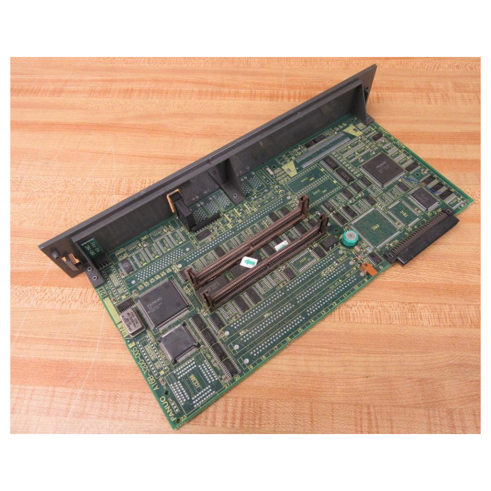 Fanuc A16B-3200-0054 Option 3 PMC-RC PCB A16B-3200-005401A -Board As Is - Parts Only
