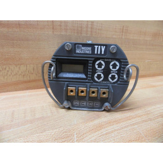 Moore TIYJ1-50-450F4-20MA12-42DC Transmitter WO Cover, WO Screws - Used