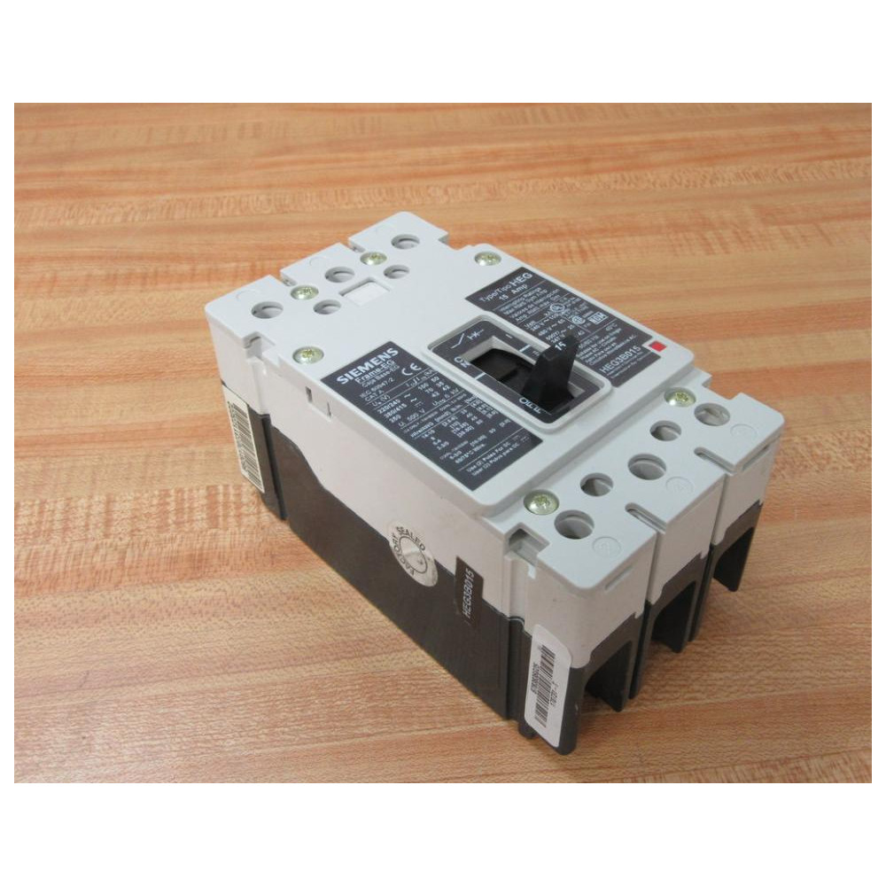 Siemens HEG3B015 Circuit Breaker 15 Amp HEG3B015L - New No Box