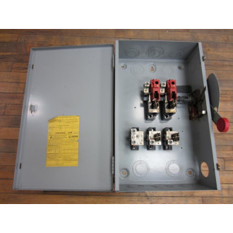 Cutler Hammer DG224NGK Eaton Safety Switch 200 Amp Series B - Used