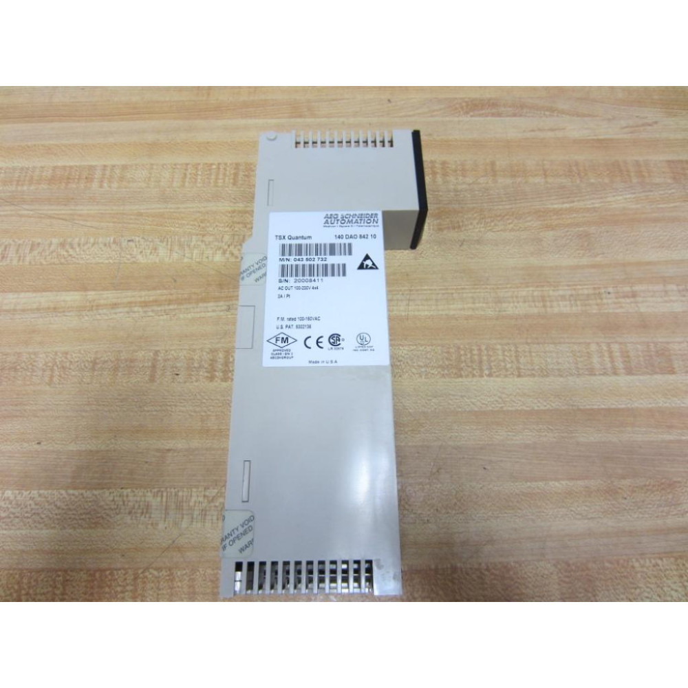 Schneider 140-DAO-842-10 Output Module 140DAO84210 - New No Box