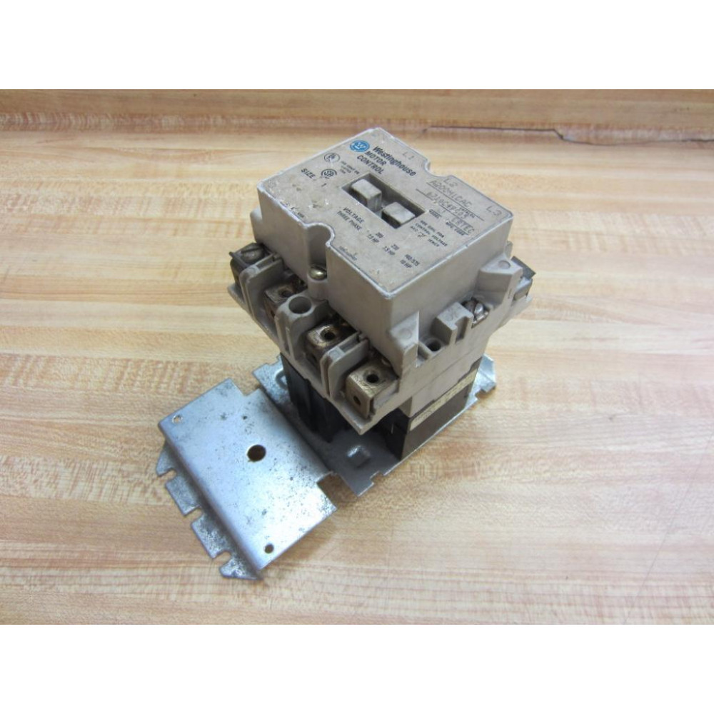 Westinghouse A200M1CAC Motor Starter Missing Thermal Overload Relay - Used