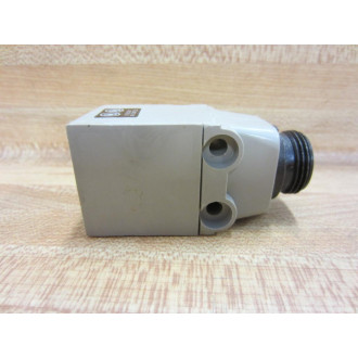 Namco EE530-55400 Inductive Proximity Sensor EE53055400 Gray
