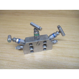 Rosemount C305121124-0000 Transmitter Manifold - Used