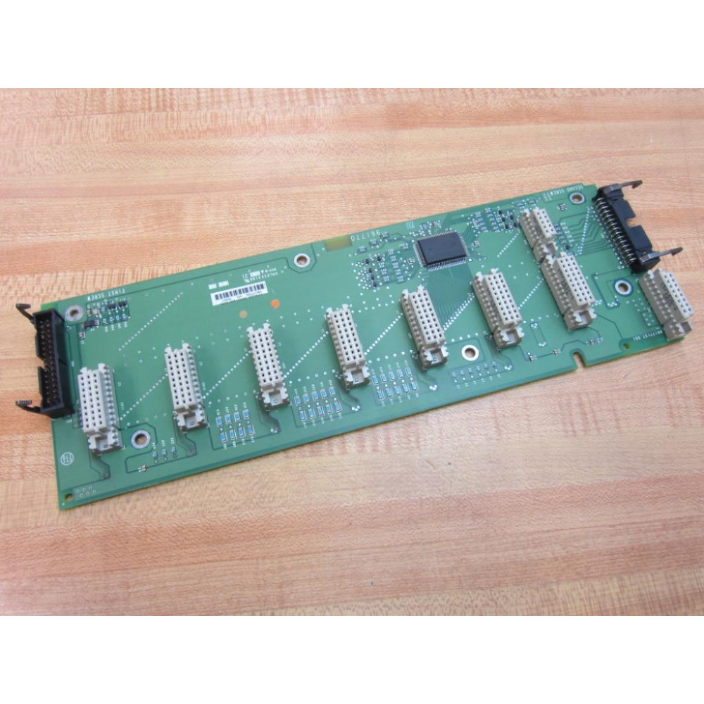 Allen Bradley 961770 SLC 7-Slot Chassis Base Bd X1746-A7 96177094 A01 - Used