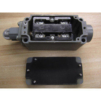 Cutler Hammer 10316H16C Eaton Limit Switch - New No Box