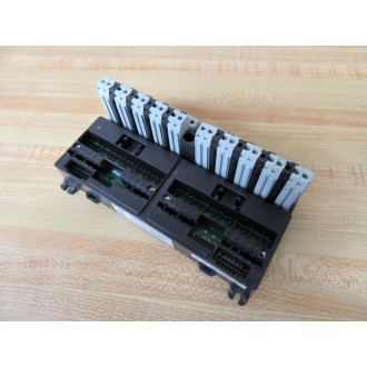 Fanuc IC670CHS002F Box Terminal - Used