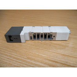 AMC VQ4301-5 Solenoid Valve VQ43015 - New No Box