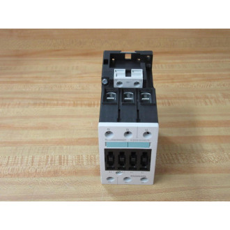 Siemens LEN00D003120B Lighting Contactor 3RT1035-1AK60-0LE0 - New No Box