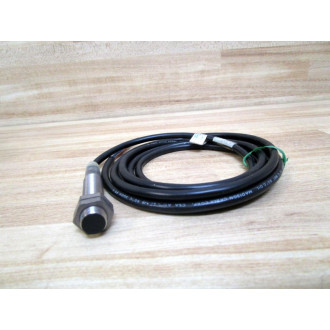 Cutler Hammer E57MAL12A2 Eaton Proximity Switch Series  E1