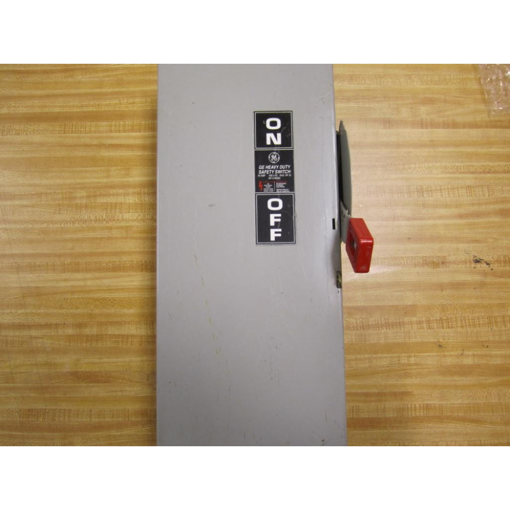 GE General Electric TH3362 Safety Switch - Used
