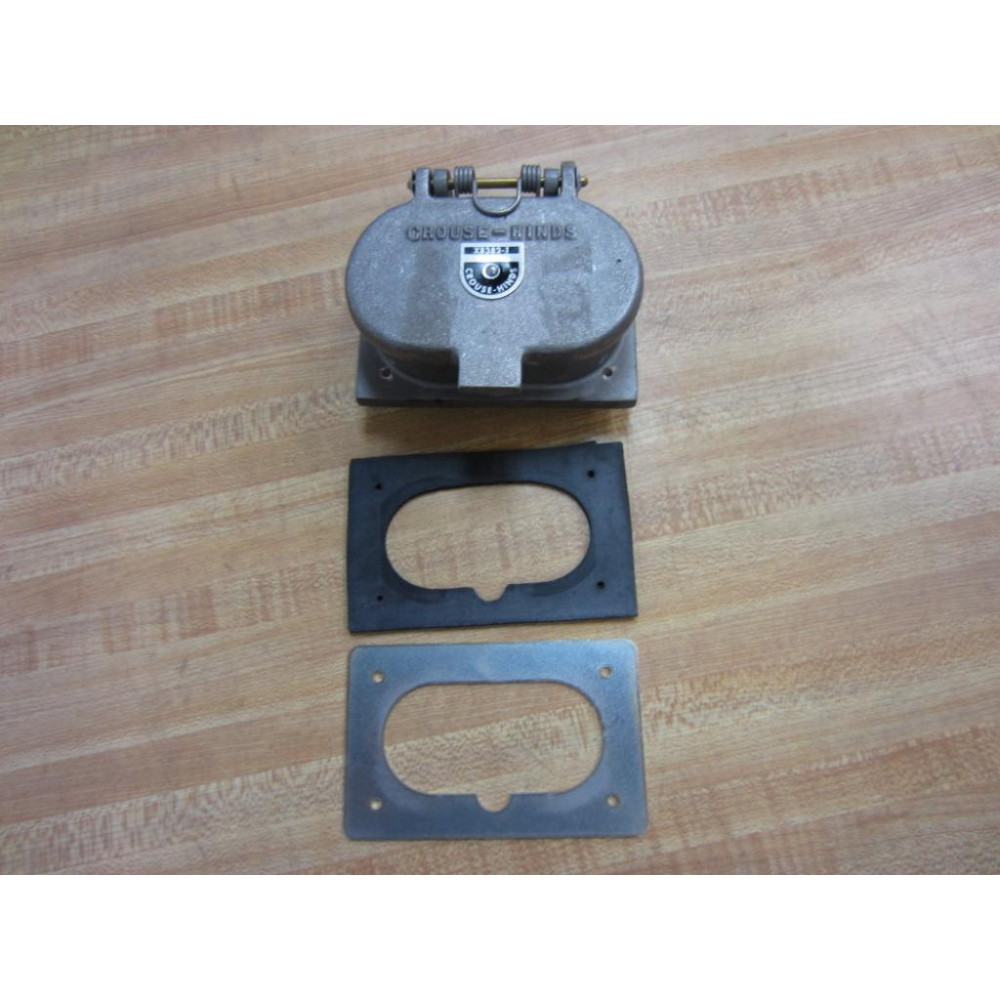 Crouse & Hinds X8382-1 Two Plug Receptacle X83821 - New No Box