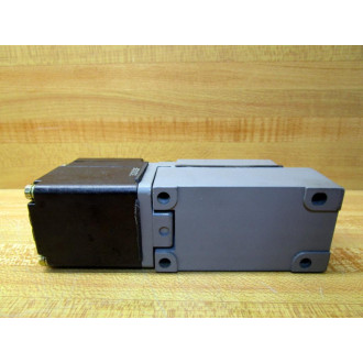 Cutler Hammer E51DEL Eaton Photoelectric Head WReceptacle E50RA