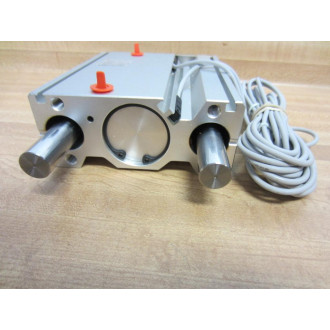 SMC MGQL40-100-Z76L-XC18 Cylinder Guide Ball Bearing - New No Box