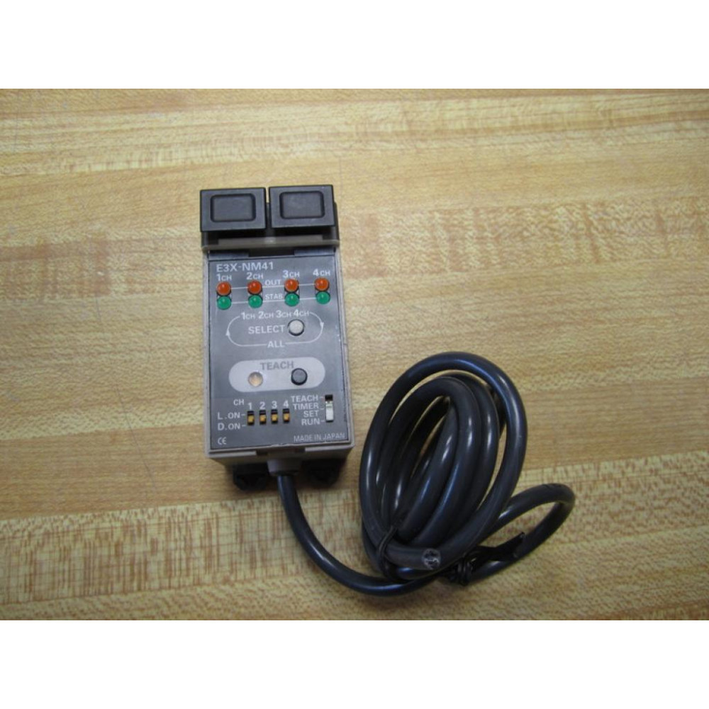 Omron E3X-NM41 Proximity Sensor E3XNM41 No Cover - Used