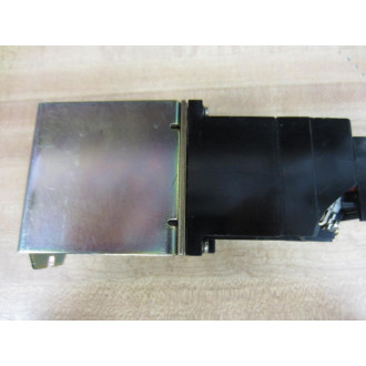 Allen Bradley 700DC-P800Z24 DC Relay 700DCP800Z24 Chipped Tested - Used