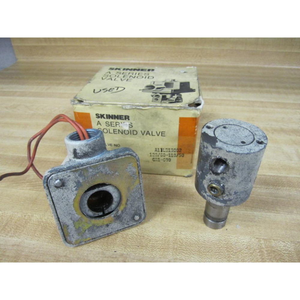 Skinner A11LB13002 Solenoid Valve GR1690 - Used