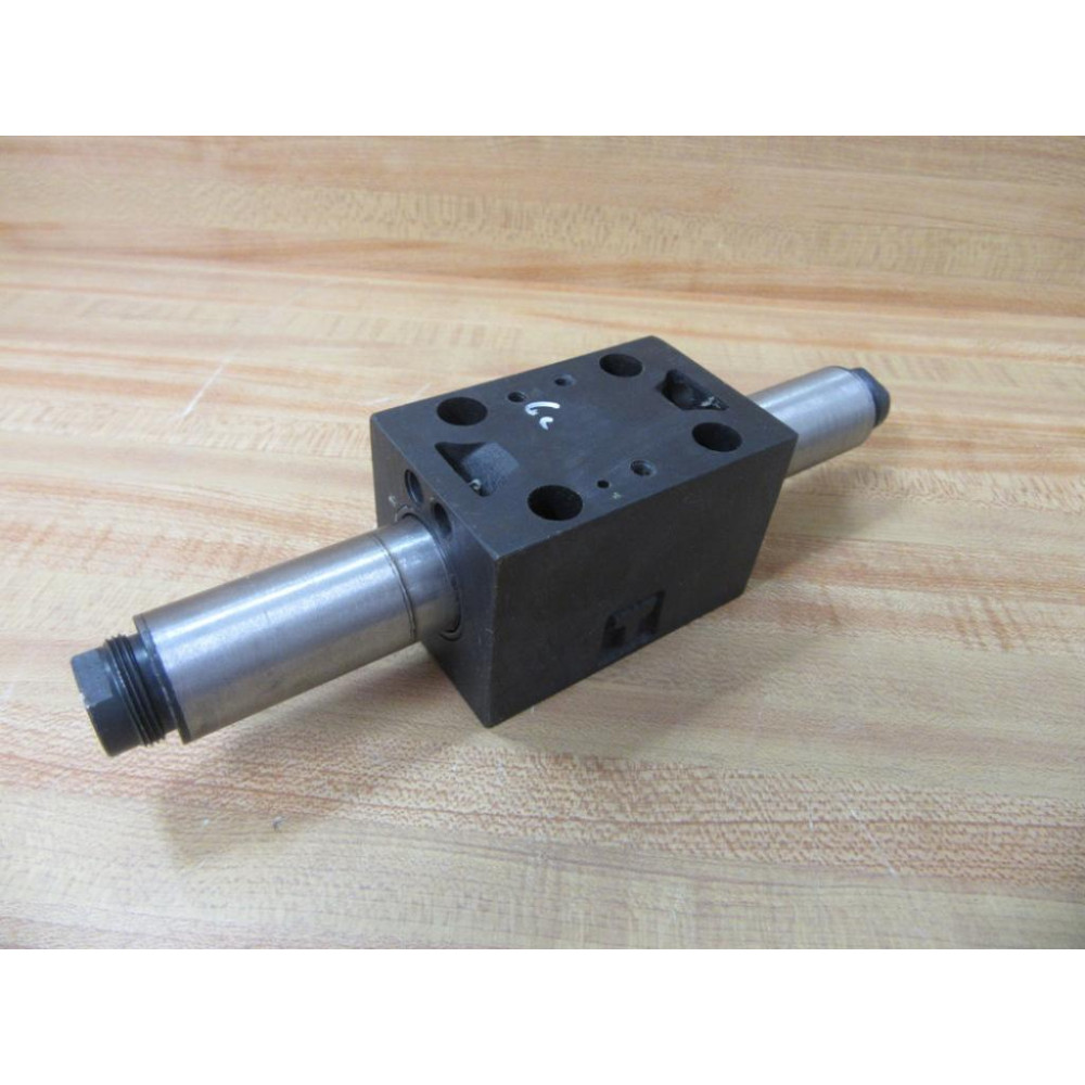 Vickers DG4V-3S-6C-M-FW-D5-60 Valve DG4V3S6CMFWD560 WO Coils - New No Box
