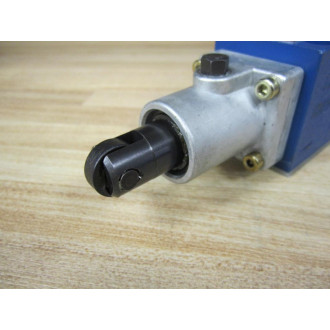 Rexroth Bosch R900415572 Valve 4WMU6E5O - New No Box