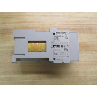 Allen Bradley 100-C30Z*00 Contactor 100C30Z00 - Used