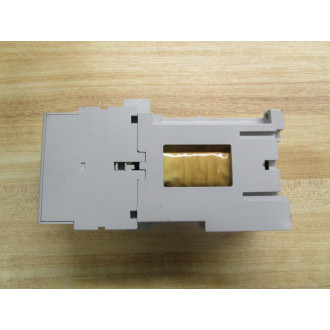 Allen Bradley 100-C30Z*00 Contactor 100C30Z00 - Used