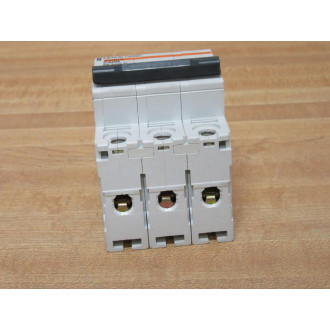 Merlin Gerin 24465 Square D Breaker 8A MG24465 Schneider - Used