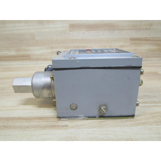 General Electric CR127BH31BD Pressure Switch - Used