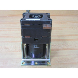 General Electric IC4482-CTRA801BE308X0 Contactor IC4482CTRA801BE308X0 Right Side - Used