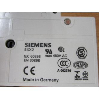 Siemens 5SX2-325-8 25A Circuit Breaker 5SX23258 Cracked Bottom Corner - New No Box