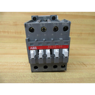 ABB AE30-30 Non-Reversing Contactor AE30-30-81 W Chipped Housing - Used