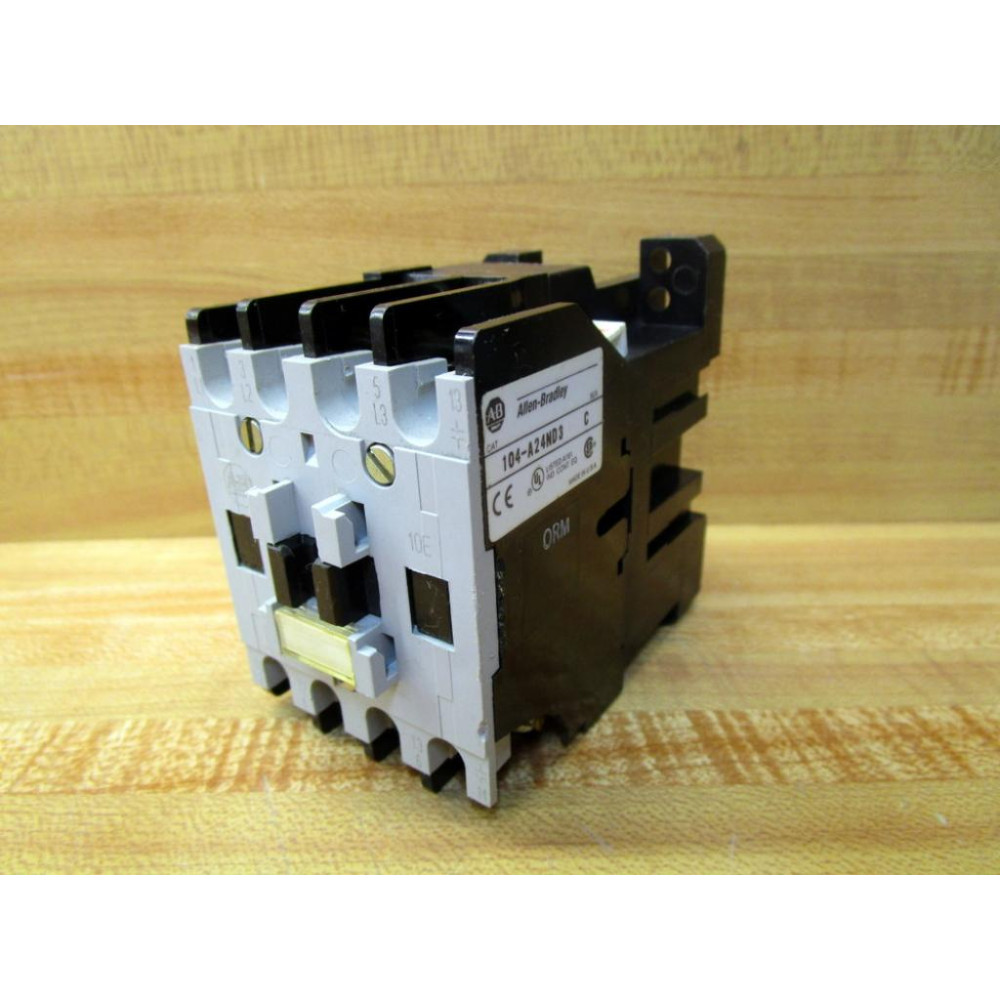 Allen Bradley 104-A24ND3 Contactor 104A24ND3 Cracked Housing - Used