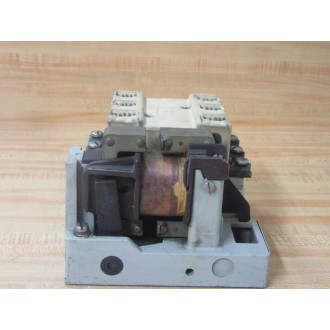 Siemens 3TA24 Contactor - Used