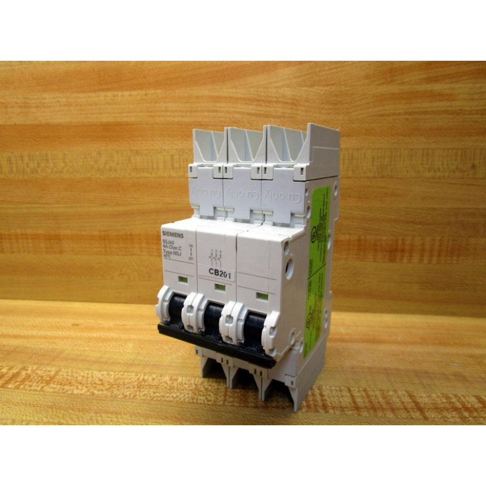 Siemens 5SJ4304-7HG42 3P 4A Circuit Breaker 5SJ43047HG42 - New No Box
