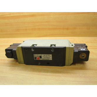 Ross W6576A3407 Pneumatic Valve Coil:323 B33-WO Coil Cap - Used