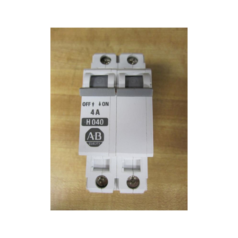 Allen Bradley 1492-CB2H040 Circuit Breaker 4A Series B - Used